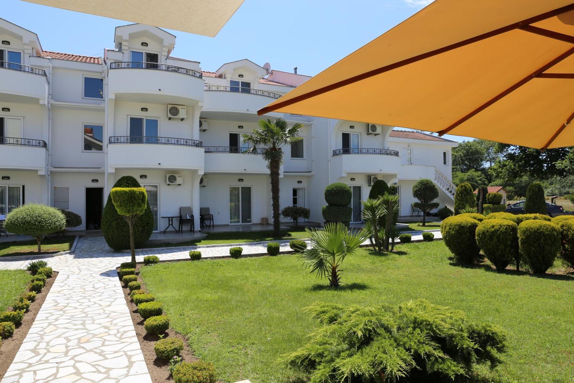 Hotel Comfort & Villas Donji Stoj Zewnętrze zdjęcie
